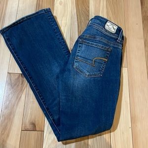 AE Kick Boot jeans